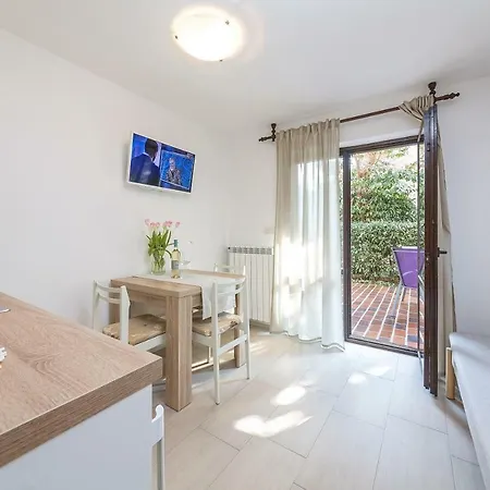 Quiet And Cosy Apt @ Apartamento *